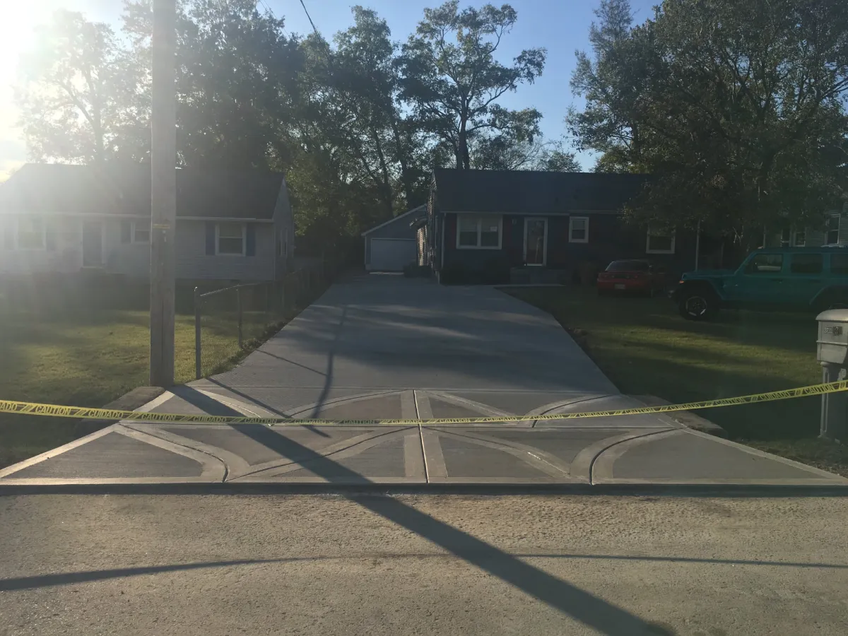 concrete sidewalk installation